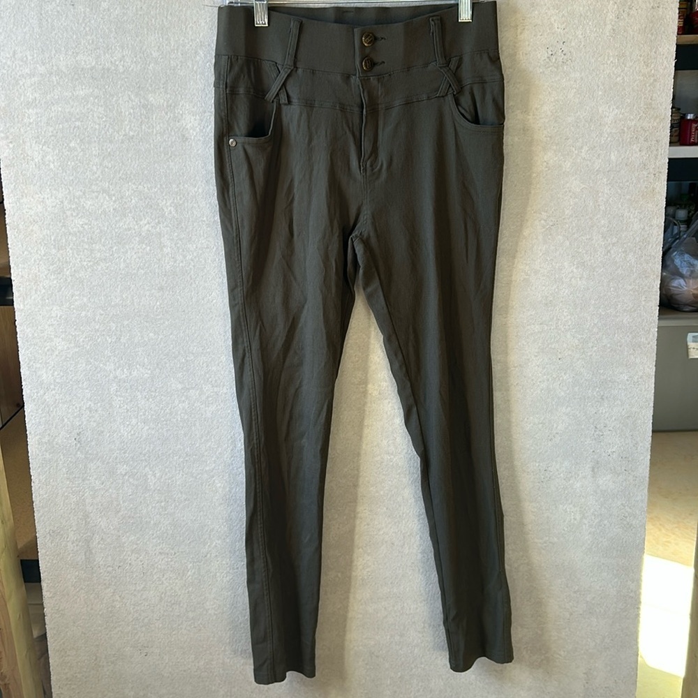 Indero pants. Stretch. Dark green. size L